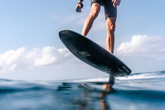 How to Catch Boat Wakes with an Electric Foil Assist: A Lake Rider's Guide to Wake Thieving in Middle America